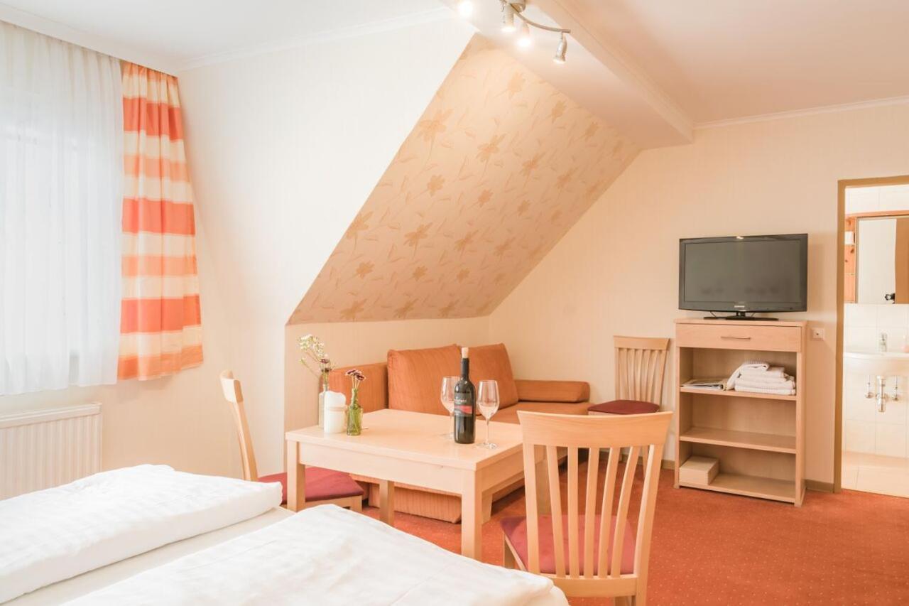 Haus Kranixfeld-Fischl Hotel Fertőmeggyes Kültér fotó
